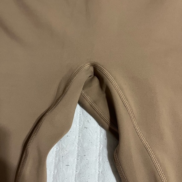 Zyia Leggings - Picture 2 of 5